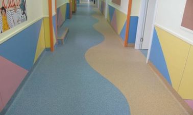 Porcellana Rivestimento elastico del pavimento di Polyaspartic della High School di progetti del rivestimento della pavimentazione di Polyaspartic fornitore